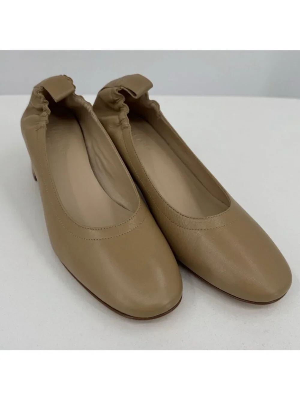 Everlane Italian Leather Day Heel Light Taupe 6.5 Women's Elastic Back Comfort